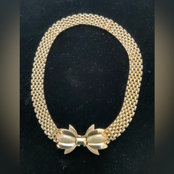 Jewelry - Panther link necklace in yellow gold tone